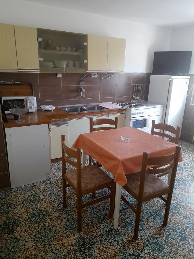 Apartments With A Parking Space Kampor, Rab - 4984 Luaran gambar